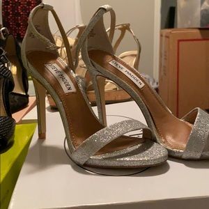 Steve Madden Stecy Silver Glitter 5.0 used once .